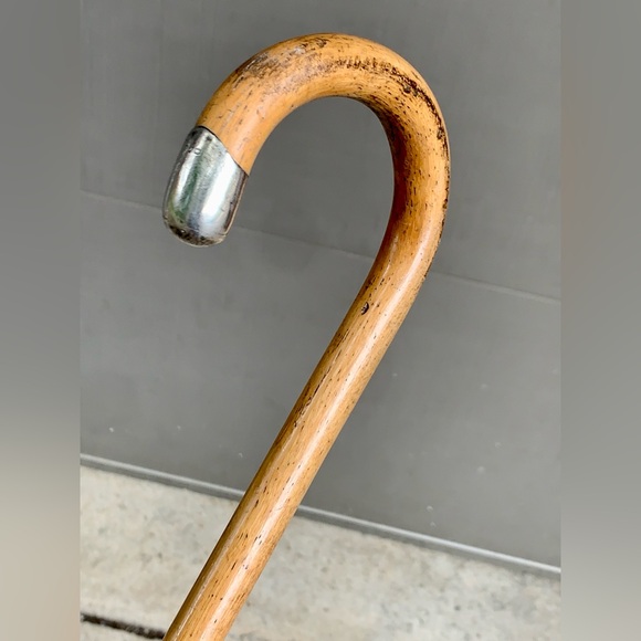 Antique Hallmarked Sterling Silver Blond Hardwood Crook Handle Walking Stick - Picture 15 of 16